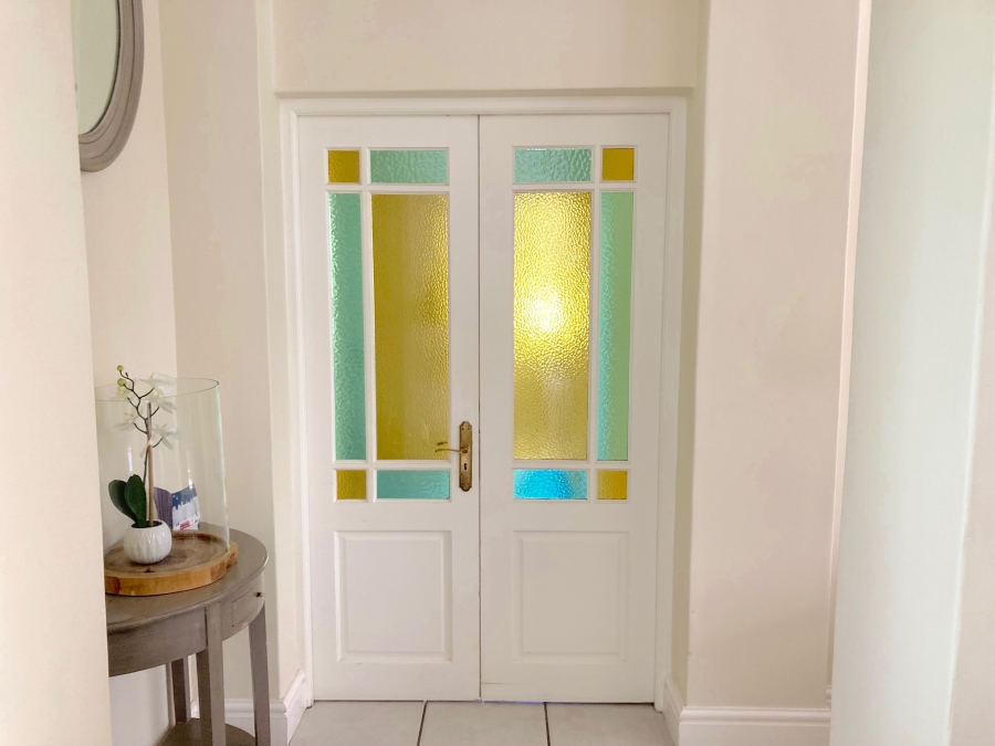 To Let 3 Bedroom Property for Rent in Avignon Western Cape